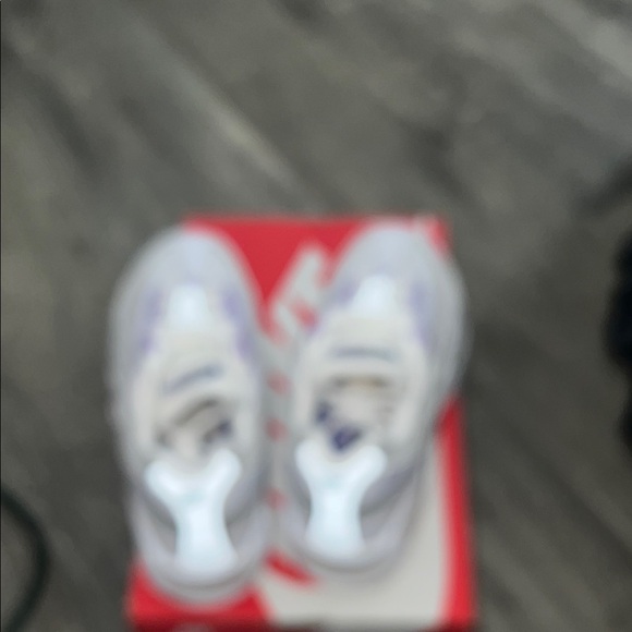 Nike Air Max 95 nwt OG DS size 7.5w 6m White and Lavender Sneakers - Picture 3 of 5